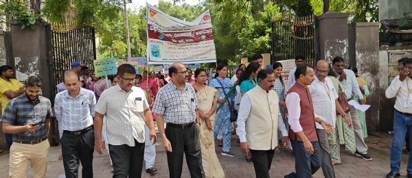 ವಿಶ್ವ ಜನಸಂಖ್ಯಾ ದಿನಾಚರಣೆ: ರಾಯಚೂರಲ್ಲಿ ಜನ ಜಾಗೃತಿ ಜಾಥಾ