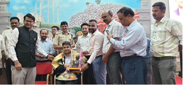ರಾಯಚೂರು : ನಿರ್ಗಮಿತ ಸಿಇಒಗೆ ಬೀಳ್ಕೊಡುಗೆ, ನೂತನ ಸಿಇಒಗೆ ಸ್ವಾಗತ
