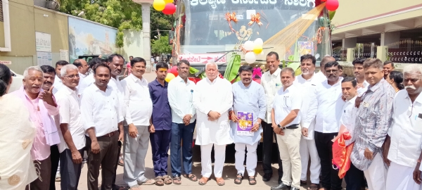 ಹೊಸಪೇಟೆ : ಗ್ಯಾರಂಟಿ ಶಕ್ತಿ ಯೋಜನೆಯ ಯಶಸ್ವಿಗೆ ಸಂಭ್ರಮಾಚರಣೆ.