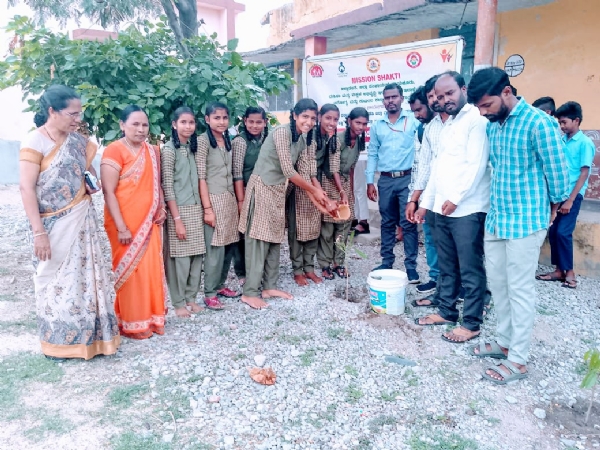 ಜವಳಗೇರಾ ಕರ್ನಾಟಕ ಪ್ರಬ್ಲಿಕ್ ಶಾಲೆಯಲ್ಲಿ ವಿಶೇಷ ಕಾರ್ಯಕ್ರಮ