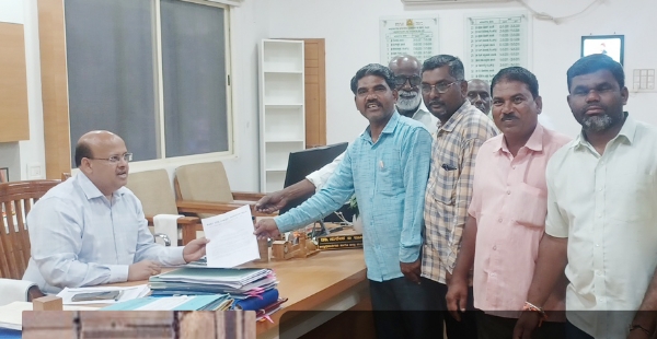 ಬಸಾಪೂರ 44.35 ಎಕರೆ ಸಾರ್ವಜನಿಕ ಕೆರೆ ತೆರವಿಗೆ ಒತ್ತಾಯ