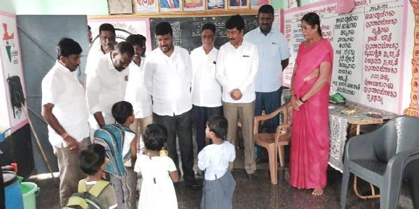 ಬೆಟ್ಟಹೊಸಪುರ ಅಂಗನವಾಡಿಗೆ ಶಾಸಕ ಕೊತ್ತೂರು ಮಂಜುನಾಥ್ ಭೇಟಿ, ಪರಿಶೀಲನೆ