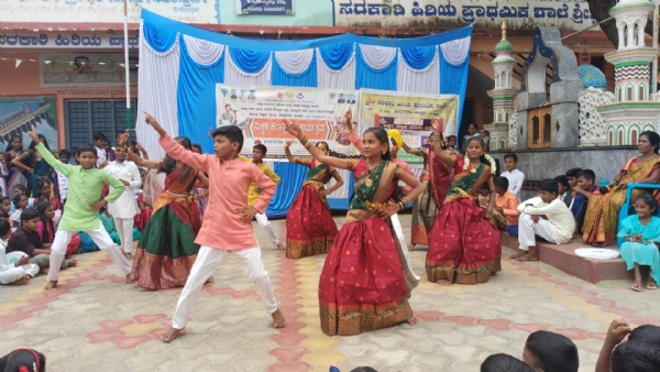 ಶ್ರೀಶೈಲನಗರ ಸರಕಾರಿ ಹಿರಿಯ ಪ್ರಾಥಮಿಕ ಶಾಲೆಯಲ್ಲಿ ಮಕ್ಕಳ ಕಲಾ ಪ್ರತಿಭೆ