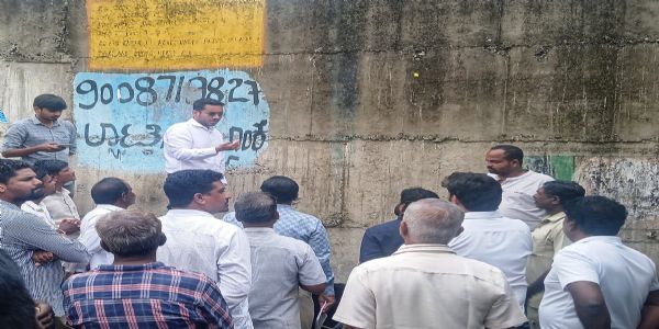 ರಾಯಚೂರಿನಲ್ಲಿ ಭಾರಿ ಮಳೆ : ಜಲಾವ್ರತ ಪ್ರದೇಶಕ್ಕೆ ಆಯುಕ್ತರ ಭೇಟಿ
