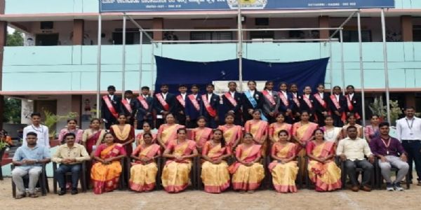 ಪ್ರಜಾಸತ್ತಾತ್ಮಕ ಮೌಲ್ಯಗಳನ್ನು ಅರಿತುಕೊಳ್ಳುವಲ್ಲಿ ಶಾಲಾ ಸಂಸತ್ತು ಅತ್ಯಗತ್ಯ