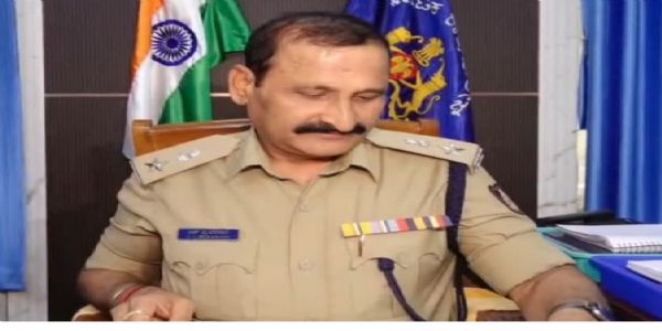 ಧಾರವಾಡ ಎಎಸ್‌ಪಿ ಭರಮನಿ ಮನವೊಲಿಸಿದ ಮುಖ್ಯಮಂತ್ರಿ