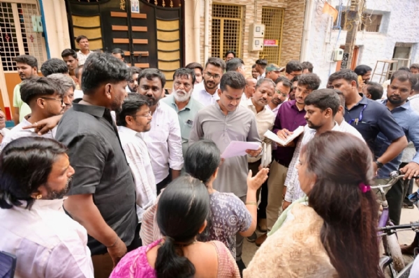 ಬಳ್ಳಾರಿ : ಅತ್ಯಾಧುನಿಕವಾದ ರೀತಿಯಲ್ಲಿ ಸಣ್ಣ ಮಾರುಕಟ್ಟೆ ಪುನರ್ ನಿರ್ಮಾಣ