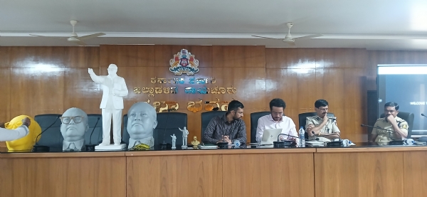 ರಾಯಚೂರು : ನಗರದಲ್ಲಿ ಡಾ.ಬಿ.ಆರ್.ಅಂಬೇಡ್ಕರ್, ಡಾ.ಬಾಬು ಜಗಜೀವನರಾಮ್ ವೃತ್ತಗಳನ್ನು ವಿನೂತನ ರೀತಿಯಲ್ಲಿ ನಿರ್ಮಿಸಲು ಯೋಜನೆ