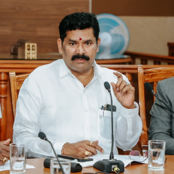ಮುಖ್ಯಮಂತ್ರಿಗಳ ಕಾರ್ಯಕ್ರಮಕ್ಕೆ ಹೆಚ್ಚಿನ ಜನರನ್ನು ಸೇರಿಸಬೇಕು: ಸಚಿವ ಶಿವರಾಜ್ ಎಸ್. ತಂಗಡಗಿ