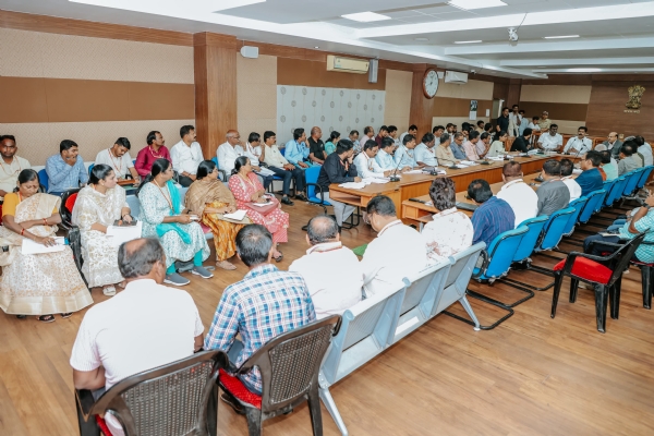 ಮುಖ್ಯಮಂತ್ರಿಗಳ ಕಾರ್ಯಕ್ರಮಕ್ಕೆ ಹೆಚ್ಚಿನ ಜನರನ್ನು ಸೇರಿಸಬೇಕು: ಸಚಿವ ಶಿವರಾಜ್ ಎಸ್. ತಂಗಡಗಿ