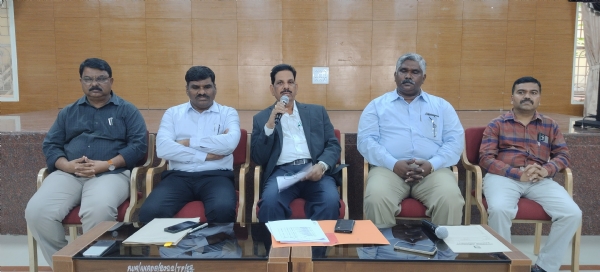 ಮಹರ್ಷಿ ವಾಲ್ಮೀಕಿ ವಿಶ್ವವಿದ್ಯಾಲಯವನ್ನು ಬೆಳೆಸುವ ಚಿಂತನೆಯಿದೆ:  ಪ್ರೊ.ಶಿವಾನಂದ ಕೆಳಗಿನಮನಿ ಆಶಯ