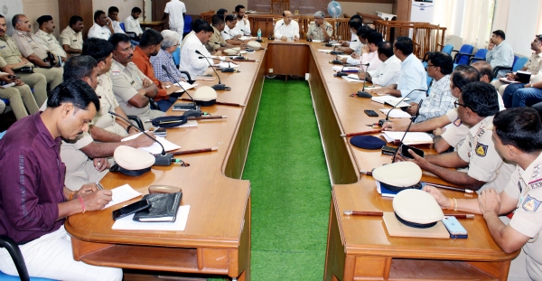 ಗಣೇಶ - ಈದ್ ಮಿಲಾದ್ : ಅಹಿತಕರ ಘಟನೆಗಳು ನಡೆಯದಂತೆ ಮುಂಜಾಗ್ರತೆ - ಜಿಲ್ಲಾಧಿಕಾರಿ ಸುರೇಶ ಬಿ. ಇಟ್ನಾಳ