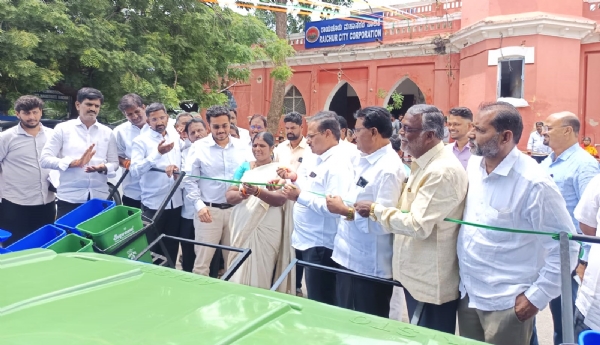 ರಾಯಚೂರು ನಗರದಲ್ಲಿ ಡಸ್ಟಬಿನ್ ಅಳವಡಿಕೆ