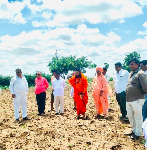 ಯಾಳ್ಪಿ ಪೊಂಪನಗೌಡರಿಂದ ಶ್ರೀ ಜಗದ್ಗುರು ಸಿದ್ದಲಿಂಗೇಶ ಬ್ರಹನ್ಮಠಕ್ಕಾಗಿ ಅರ್ಧ ಎಕರೆ ಭೂ ದಾನ