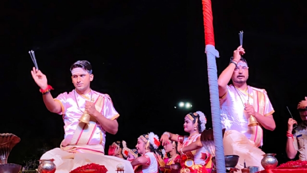 ತುಂಗಭದ್ರಾ ನದಿಗೆ  ತುಂಗಭದ್ರ ಆರತಿ