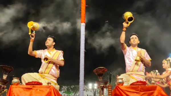 ತುಂಗಭದ್ರಾ ನದಿಗೆ  ತುಂಗಭದ್ರ ಆರತಿ