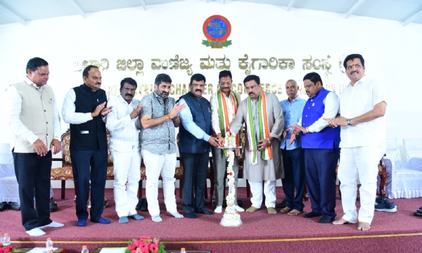 ಬಳ್ಳಾರಿಯನ್ನು ದೇಶದ ಮಾರುಕಟ್ಟೆಯ ಎರಡನೆಯ ಹಬ್ ಮಾಡಲು ಪ್ರಯತ್ನ : ಸಂಸದ ಇ. ತುಕಾರಾಂ