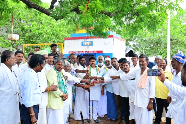 ಹಲವು ಗ್ರಾಮಗಳಲ್ಲಿ  ಅಭಿವೃದ್ಧಿ ಕಾಮಗಾರಿಗಳಿಗೆ ಶಾಸಕರಾದ ಬಸನಗೌಡ ದದ್ದಲ್ ಚಾಲನೆ