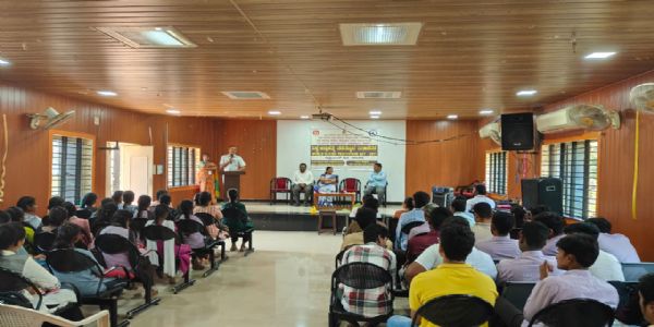 ಆತ್ಮಹತ್ಯೆ ಒಂದು ಘೋರ ಅಪರಾಧ : ಡಾ.ಕೆ.ರಾಧಿಕಾ