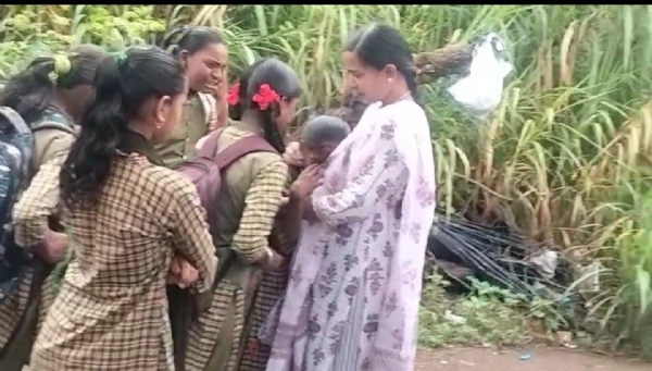ಶಿಕ್ಷಕಿ