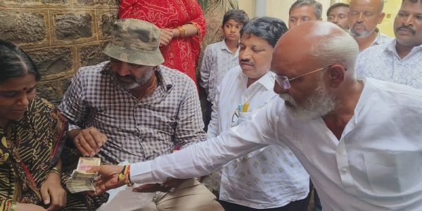 ವಿದ್ಯುತ್ ತಗುಲಿ ಯುವಕನ ಸಾವು : ಹಣಕಾಸಿನ ನೆರವು ನೀಡಿದ ಗಜಾನನ ಮಹಾಮಂಡಳ