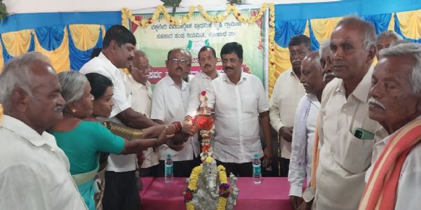 ಕೃಷಿ ಚಟುವಟಿಕೆಗಳಿಗೆ ಸಲಕರಣೆಗಳ ವಿತರಣೆಗೆ ಸಹಕಾರ ಸಂಘದಿ0ದ ಸಿದ್ಧತೆ