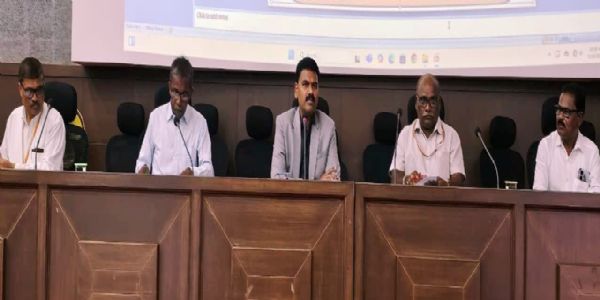 ಮಕ್ಕಳಲ್ಲಿ ಬರವಣಿಗೆ ಕೌಶಲ್ಯ, ಏಕಾಗ್ರತೆ ಹೆಚ್ಚಿಸಿ : ಕುರೇರ್