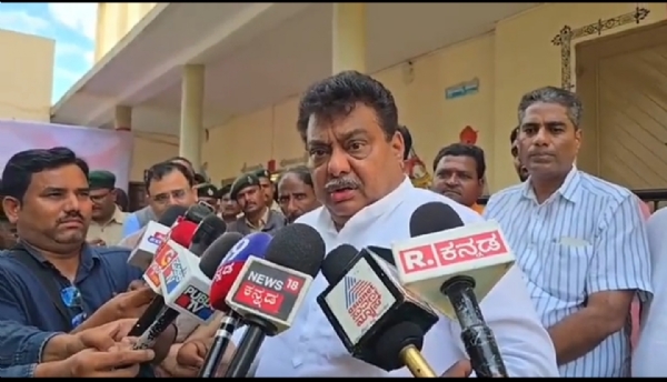 ಸಚಿವ