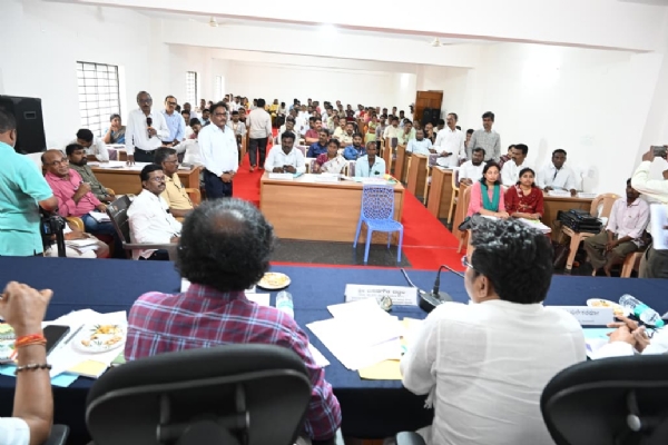 ಗೊಬ್ಬರ ವಿತರಣೆಗೆ ಕ್ರಮವಹಿಸಿ: ಶಾಸಕ ಬಸನಗೌಡ ದದ್ದಲ್ ಕಟ್ಟುನಿಟ್ಟಿನ ನಿರ್ದೇಶನ