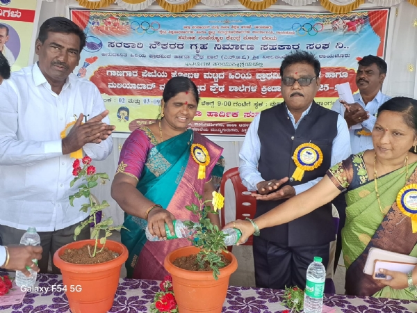 ರಾಯಚೂರು : ಹಿರಿಯ ಪ್ರಾಥಮಿಕ, ಪ್ರೌಢಶಾಲೆಗಳ ಕ್ರೀಡಾಕೂಟಕ್ಕೆ ಚಾಲನೆ