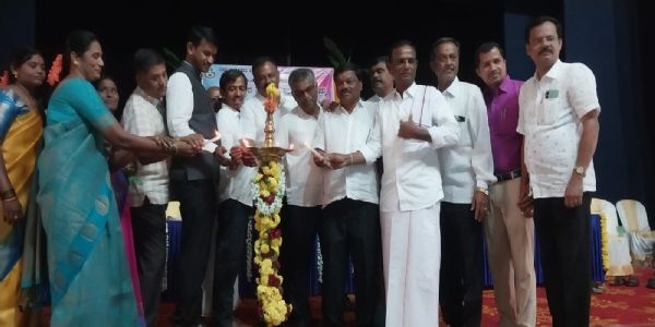 ರೈತರ ಬಾಕಿ ಪಾವತಿಸಲು ಮನವಿ