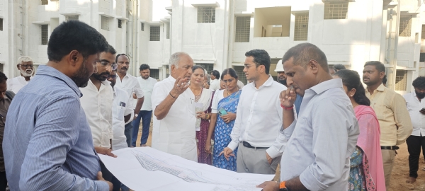 ಯರಮರಸ್ ನಲ್ಲಿ 2419 ಮನೆಗಳ ನಿರ್ಮಾಣ  : ಸಚಿವ ಎನ್ಎಸ್ ಬೋಸರಾಜು ಪರಿಶೀಲನೆ