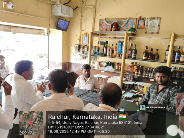 ರಾಯಚೂರು : ಅಶುಚಿತ್ವ ದೂರು: ಅಧಿಕಾರಿಗಳಿಂದ ದೀಢೀರ್ ದಾಳಿ; ದಂಡ - ಎಚ್ಚರಿಕೆ