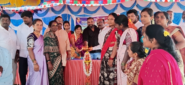 ಮರಿಯಮ್ಮನಹಳ್ಳಿ : ಪೌರಕಾರ್ಮಿಕರು ಆರೋಗ್ಯ  ಕಾಪಾಡಿಕೊಳ್ಳಬೇಕು - ಪ.ಪಂ. ಅಧ್ಯಕ್ಷ ಆದಿಮನಿ ಹುಸೇನ್ ಭಾಷ