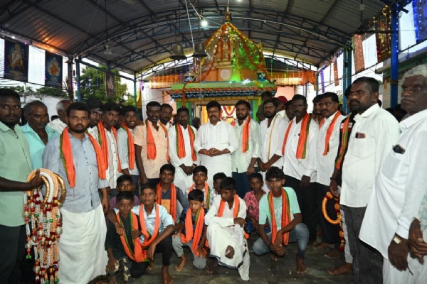 ಶಾಸಕ ಬಸನಗೌಡ ದದ್ದಲ್ ಅವರಿಂದ ಮಮದಾಪೂರದಲ್ಲಿ ಸಮುದಾಯ ಭವನ ಉದ್ಘಾಟನೆ