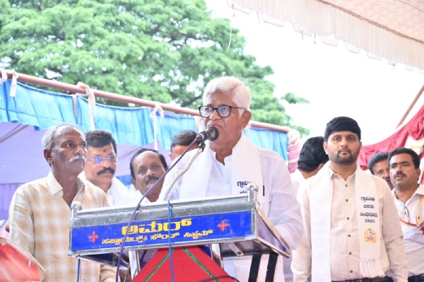 ರೈತರು ಹೊಸ ಬೆಳೆಗೆ ಬದಲಾಗಲಿ: ಶಾಸಕರಾದ ಹಂಪನಗೌಡ ಬಾದರ್ಲಿ