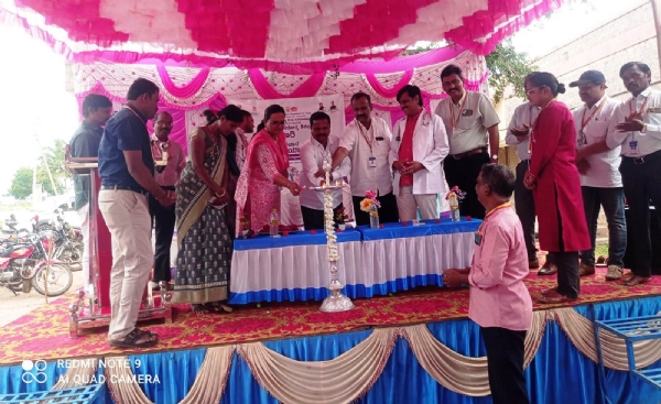ಕೊಪ್ಪಳ : ಮಹಿಳೆಯರು ಕುಟುಂಬದ ಪೋಷಣೆಯೊಂದಿಗೆ ತಮ್ಮ ಆರೋಗ್ಯಕ್ಕೂ ಆದ್ಯತೆ ನೀಡಬೇಕು: ಡಿಎಚ್‌ಒ ಡಾ.ಲಿಂಗರಾಜು