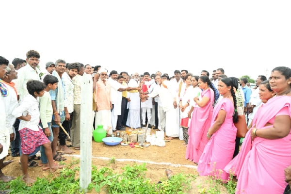 ಸಗಮಕುಂಟಾ : ಸರಕಾರಿ ಪ್ರಾಥಮಿಕ ಆರೋಗ್ಯ ಕೇಂದ್ರಕ್ಕೆ ಶಾಸಕರಿಂದ ಭೂಮಿ ಪೂಜೆ