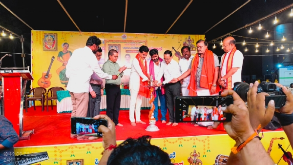 ಬಳ್ಳಾರಿ: ಶ್ರೀ ಕನಕದುರ್ಗಮ್ಮ ದೇವಸ್ಥಾನದ ಗಣಕೀಕೃತ ರಸೀದಿ ವ್ಯವಸ್ಥೆ, ವೆಬ್ ಸೈಟ್ ಬಿಡುಗಡೆ