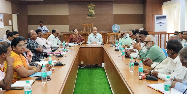 ಶ್ರೀ ಮಹರ್ಷಿ ವಾಲ್ಮೀಕಿ ಜಯಂತಿಗೆ ಅಗತ್ಯ ಸಿದ್ಧತೆ ಕೈಗೊಳ್ಳಿ- ಡಾ. ಸುರೇಶ ಬಿ. ಇಟ್ನಾಳ