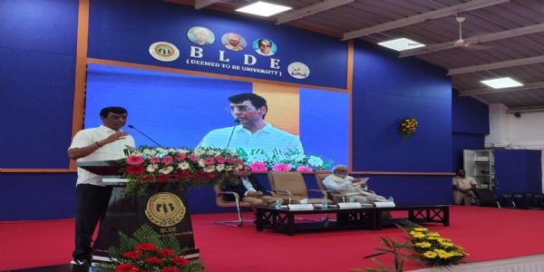 ದೇವರ ರೂಪದಲ್ಲಿರುವ ವೈದ್ಯರು ದೇವರು : ಪಾಟೀಲ