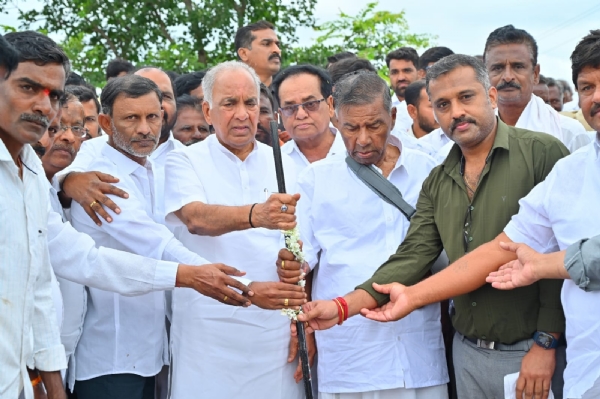 ನೀರಾವರಿಯಿಂದ ರೈತರ ಪ್ರಗತಿ‌ ಸಾಧ್ಯ- ಎನ್ ಎಸ್ ಬೋಸರಾಜು