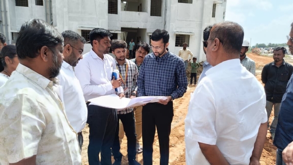 ಎಎಚ್‍ಪಿ ಜಿ+3 ಮಾದರಿಯ ವಸತಿ ಸಮುಚ್ಛಯದ ಕಾಮಗಾರಿ ಪರಿಶೀಲಿಸಿದ ಜಿಲ್ಲಾಧಿಕಾರಿ