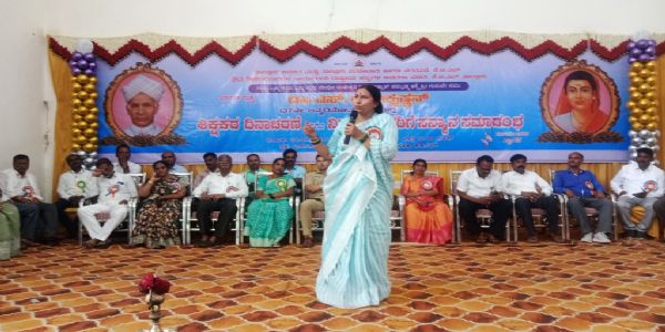 ಶಿಕ್ಷಕರು ಶಿಕ್ಷಣ ಕ್ಷೇತ್ರದಲ್ಲಿ ಒಂದು ಕ್ರಾಂತಿಕಾರಿ ಹೆಜ್ಜೆಯನ್ನು ಇಡಬೇಕು