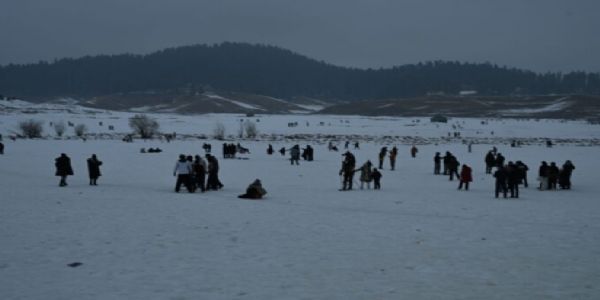 ಹೊಸ ವರ್ಷದ ಸ್ವಾಗತಕ್ಕೆ ಕಾಶ್ಮೀರದಲ್ಲಿ ತಾಜಾ ಹಿಮಪಾತ