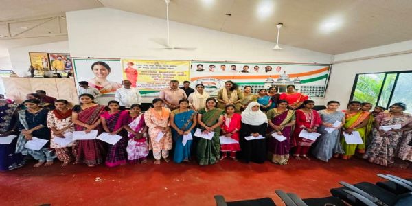 ಅಂಗನವಾಡಿ ಕಾರ್ಯಕರ್ತೆಯರಿಗೆ ನೇಮಕಾತಿ ಪತ್ರ ವಿತರಣೆ