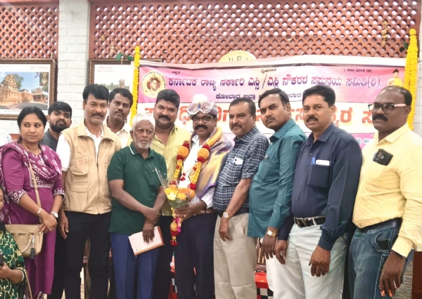 ಕರ್ನಾಟಕ ರಾಜ್ಯ ಸರ್ಕಾರಿ ಎಸ್ಸಿ, ಎಸ್ಟಿ ನೌಕರರ ಸಮನ್ವಯ ಸಮಿತಿಯ ಪದಾಧಿಕಾರಿಗಳ ಸಭೆ ಕೋಲಾರದಲ್ಲಿ ನಡೆಯಿತು.11್