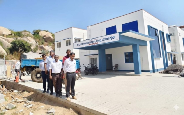 ಕೋಲಾರ ತಾಲ್ಲೂಕಿನ ನರಸಾಪುರದಲ್ಲಿ ೧೨ ಕೋಟಿ ವೆಚ್ಚದಲ್ಲಿ ಸಮುದಾಯ ಆರೋಗ್ಯ ಕೇಂದ್ರ ನಿರ್ಮಿಸಲಾಗಿದ್ದು, ಆರೋಗ್ಯ ಮತ್ತು ಕುಟುಂಬ ಕಲ್ಯಾಣ ಸಚಿವ ಆರ್.ಗುಂಡುರಾವ್ ಮಂಗಳವಾರ ಉದ್ಘಾಟನೆ ಮಾಡಲಿದ್ದಾರೆ.