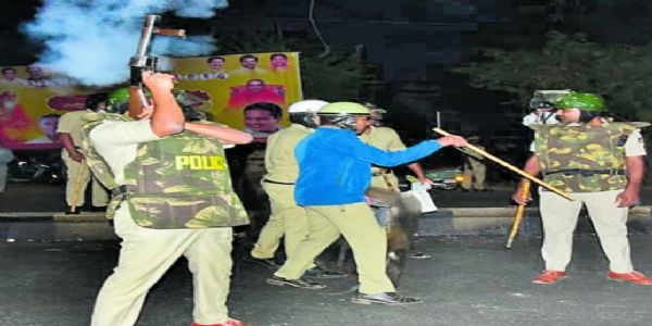 ಬಳ್ಳಾರಿಯಲ್ಲಿ ಬ್ಯಾನರ್ ಗಲಾಟೆ ; ಗುಂಡೇಟಿಗೆ ಕಾಂಗ್ರೆಸ್ ಕಾರ್ಯಕರ್ತ ಸಾವು