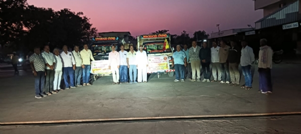 ಕೊಪ್ಪಳ : ತಾತನ ಜಾತ್ರೆಗೆ ಭಕ್ತರಿಂದ ರೊಟ್ಟಿ ಹಾಗೂ ದವಸ, ಧಾನ್ಯಗಳು